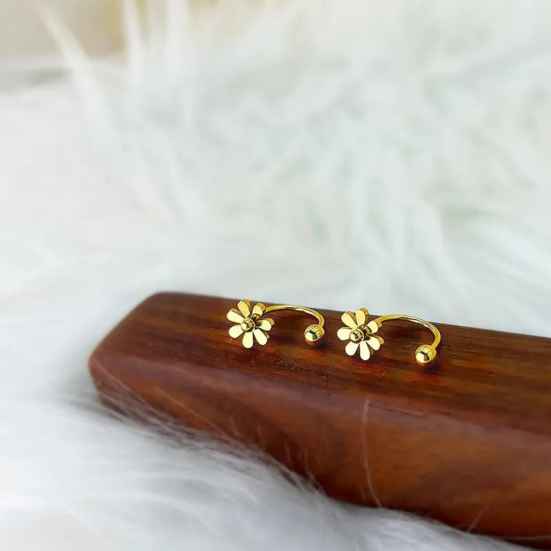 Flower Gold Daisy 304 Stainless Steel 18K Gold Plated Earrings Ear Studs