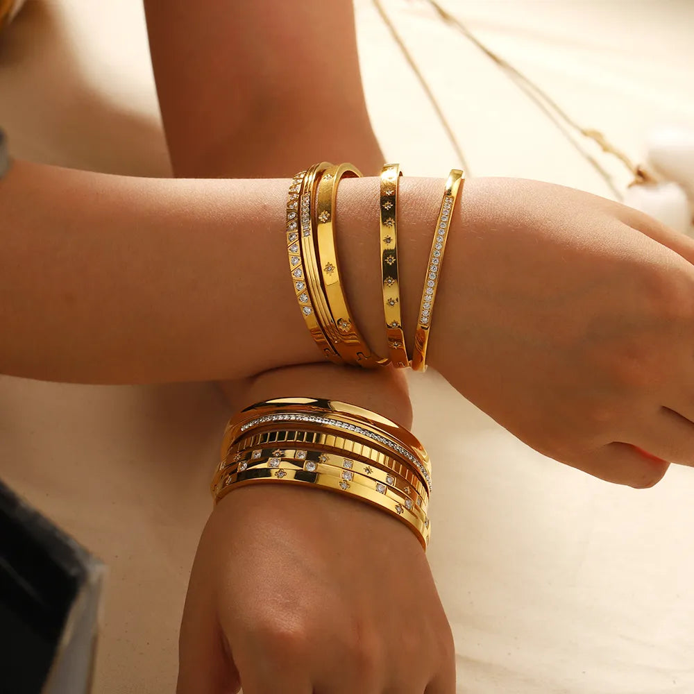 Squared Diamond Stainless Steel 18K Gold Plated Zircon Bangle