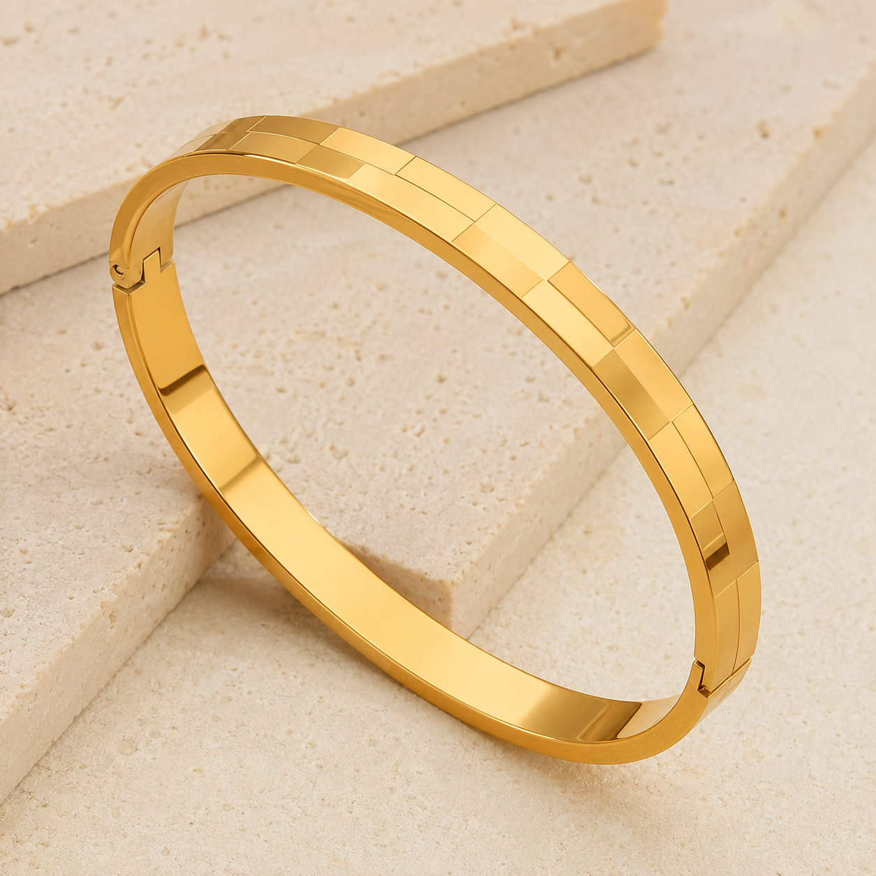 Glossy Glow 18K Gold Plated 304 Stainless Steel Bracelet