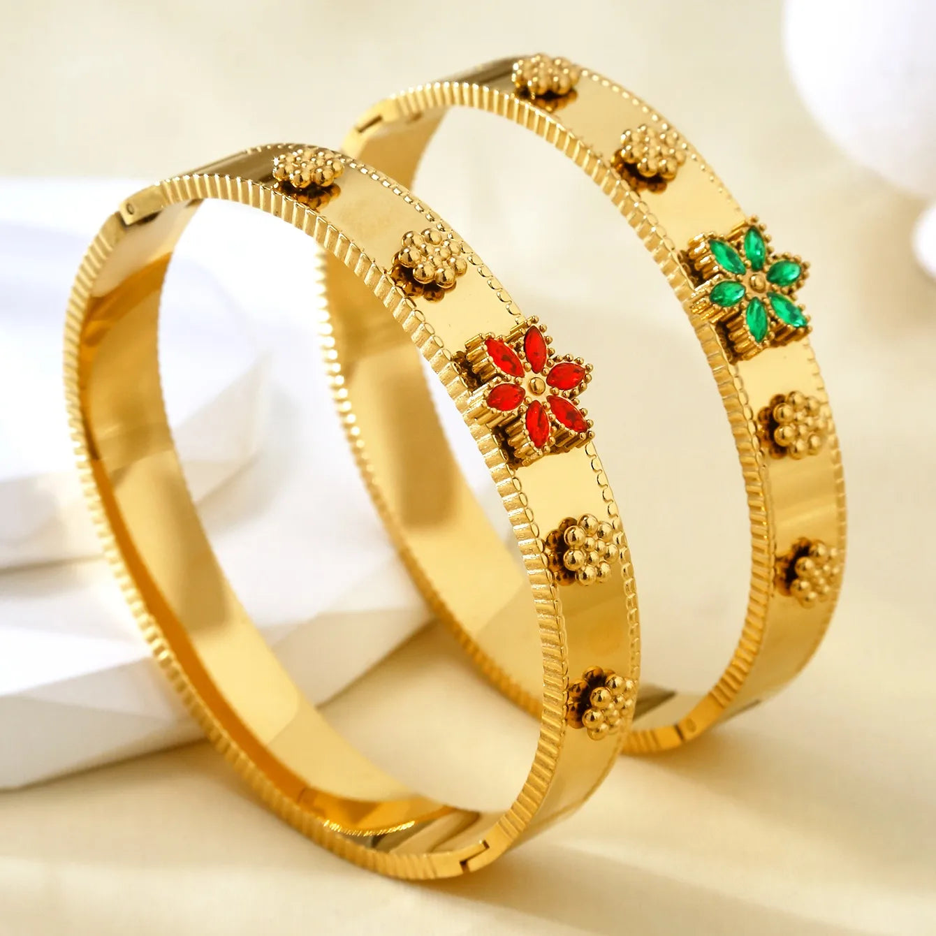 High-End Feel Flower Zircon Stainless Steel 18K Gold Plated Bracelet