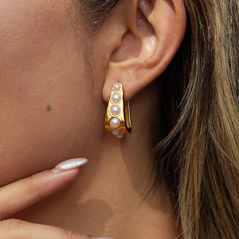 Pearl U-Shaped 18K Gold Plated 304 Stainless Steel Earring