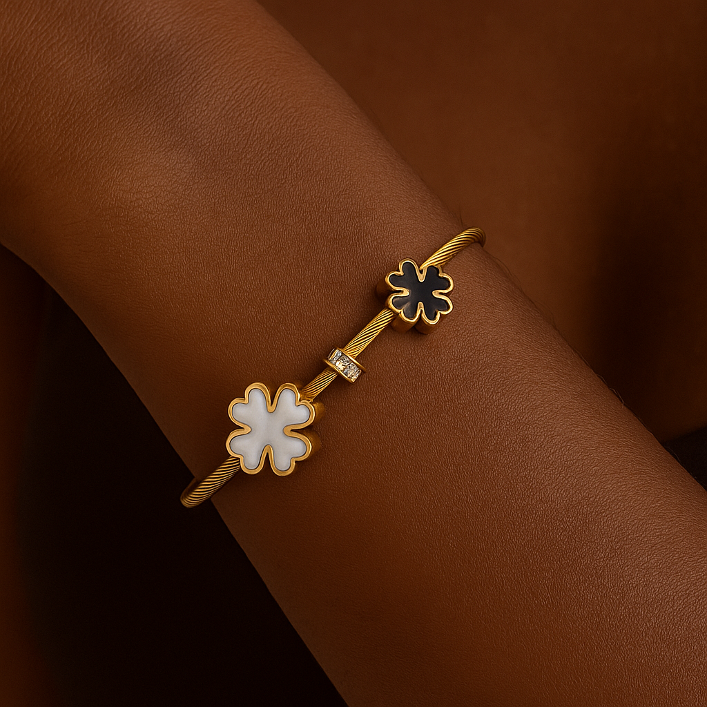Four Leaf Clover 304 Stainless Steel 18K Gold Plated Acrylic Bangle