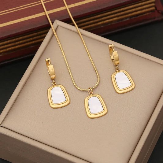 Stainless Steel Shell 18K Gold Plated Simple Style Plating Geometric Color Block White Jewelry Set