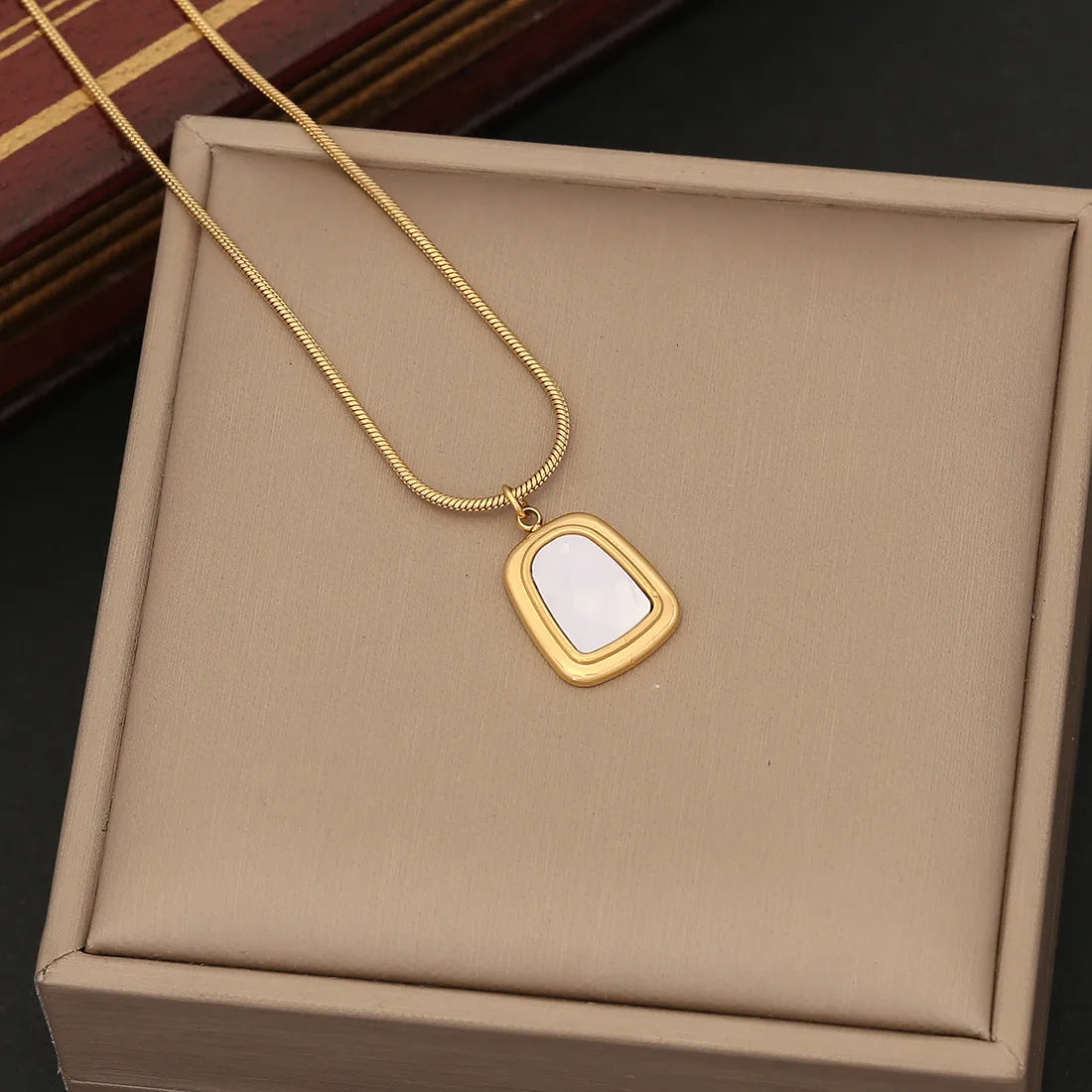 Stainless Steel Shell 18K Gold Plated Simple Style Plating Geometric Color Block White Jewelry Set