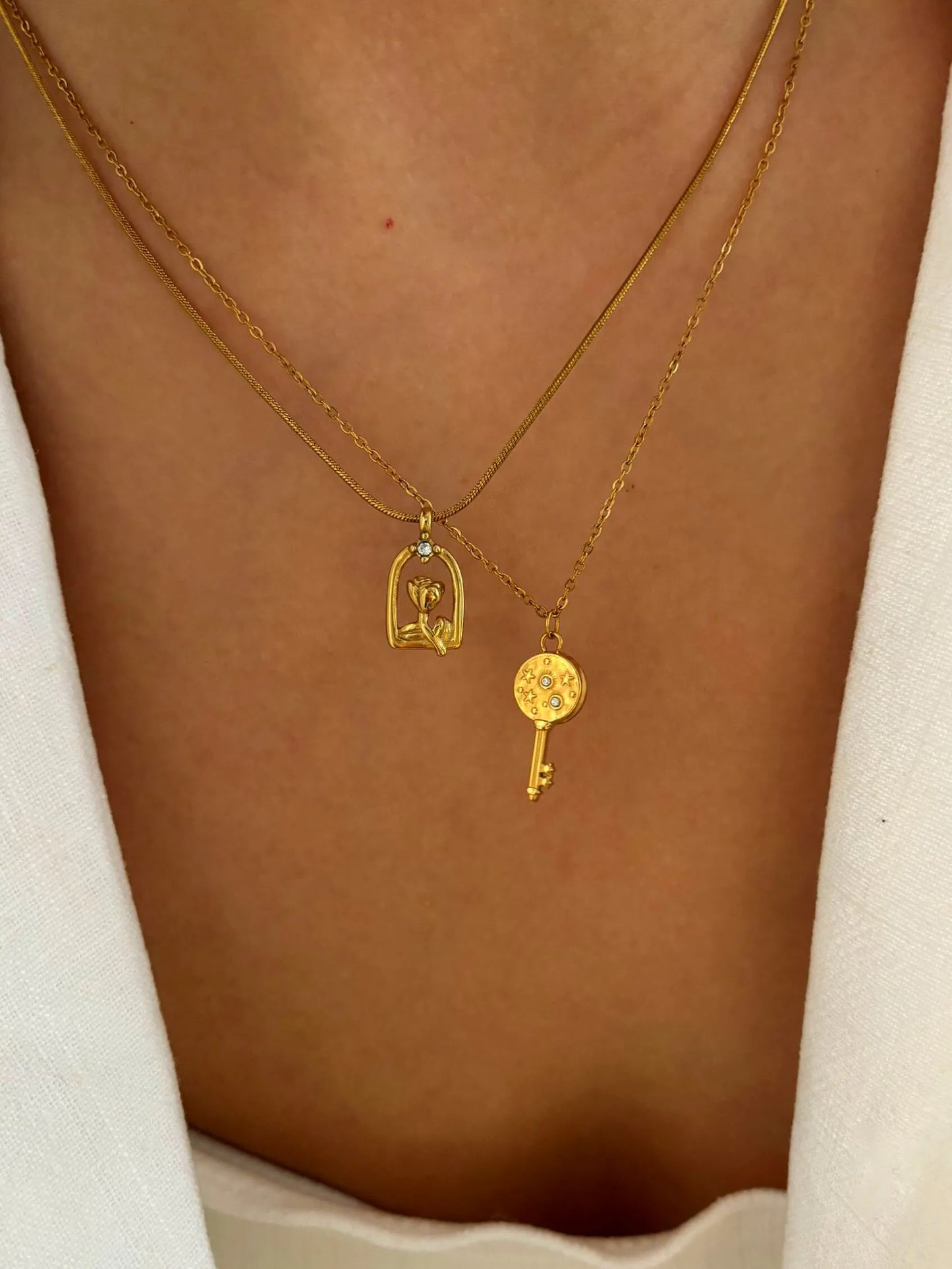 Rose Flower Key 316L Stainless Steel Rhinestones 18K Gold Plated Three-dimensional Cable Chain Snake Chain Pendant Necklace