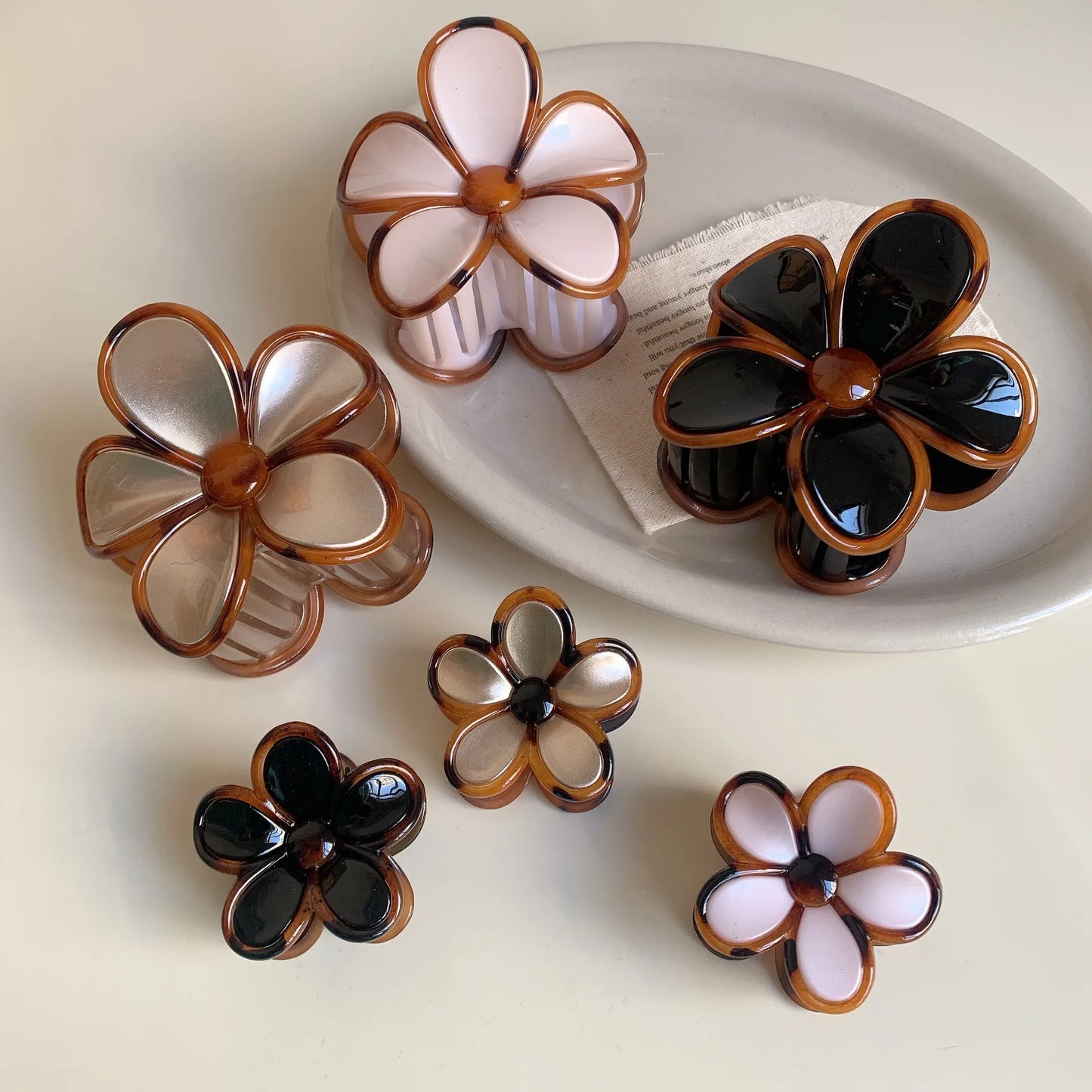 Floral Neutral Browns Hair Claw