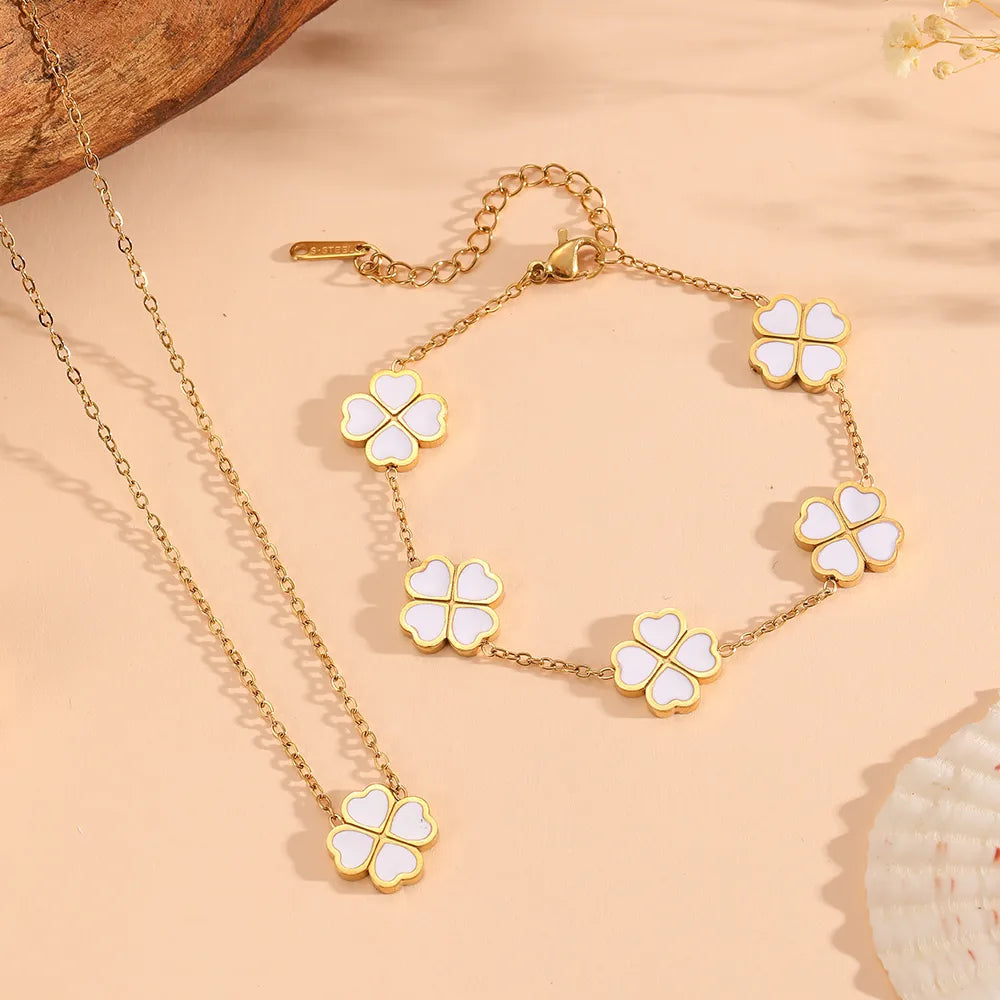 White Double-Sided Lucky Love Four Hearts Pendant 18K Drip Oil Color Stainless Steel Necklace Set