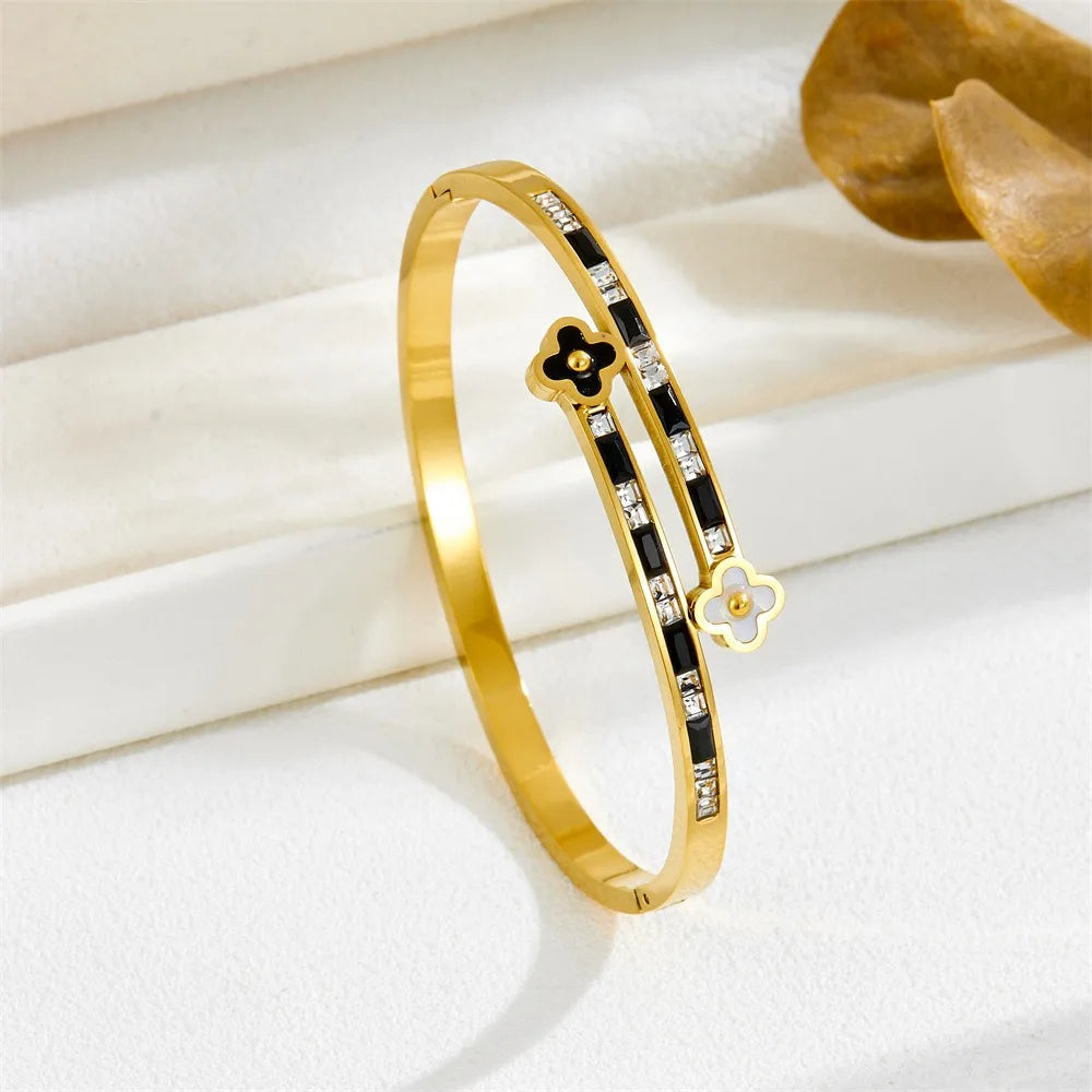Four Leaf Clover Black and 18K Gold Plated Stainless Steel Bracelet