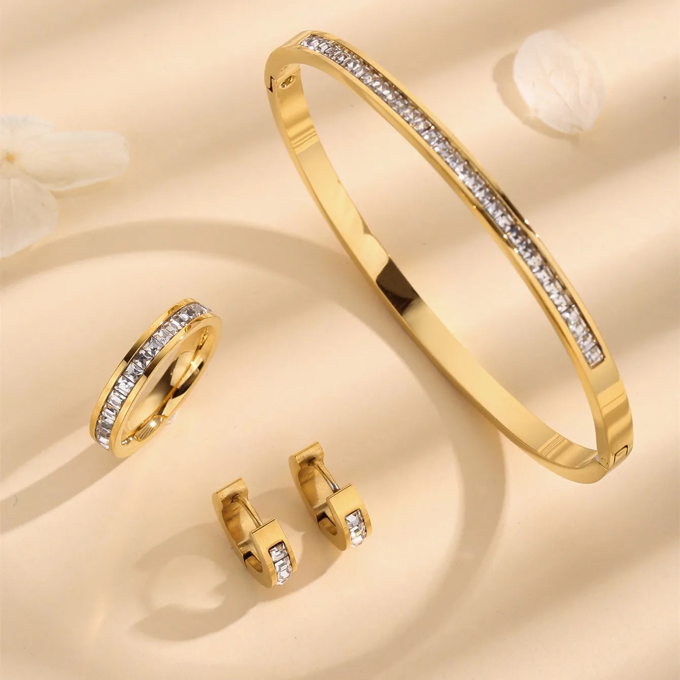 Elegant Round Solid Color Titanium Steel Rhinestones 18K Gold Plated Plating Ring Bracelet Earrings