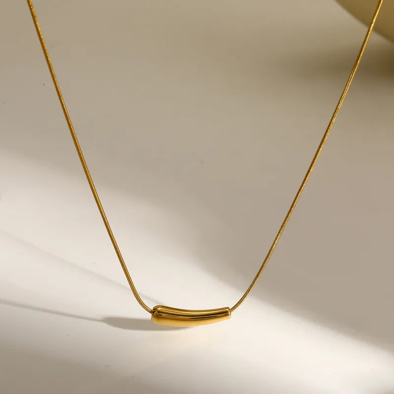 Horizontal Swerve 18K Gold Plated 304 Stainless Steel Necklace