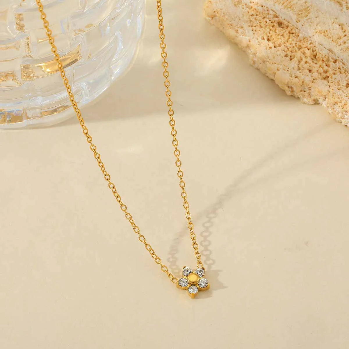 Cute Flower 304 Stainless Steel Zircon 18K Gold Plated Plating Inlay Pendant Necklace Cable Chain