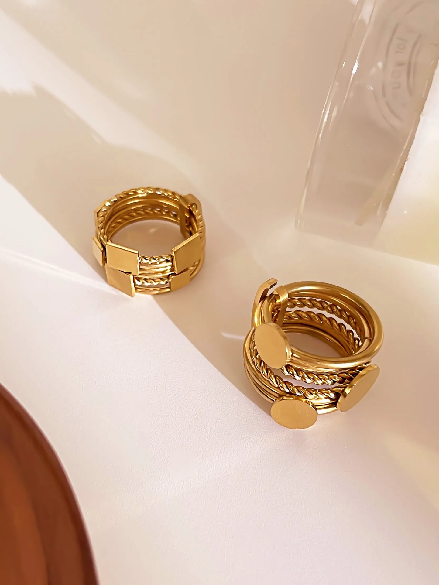 Retro French Style Commute Geometric 316L Stainless Steel Rhinestones 18K Gold Plated Ring