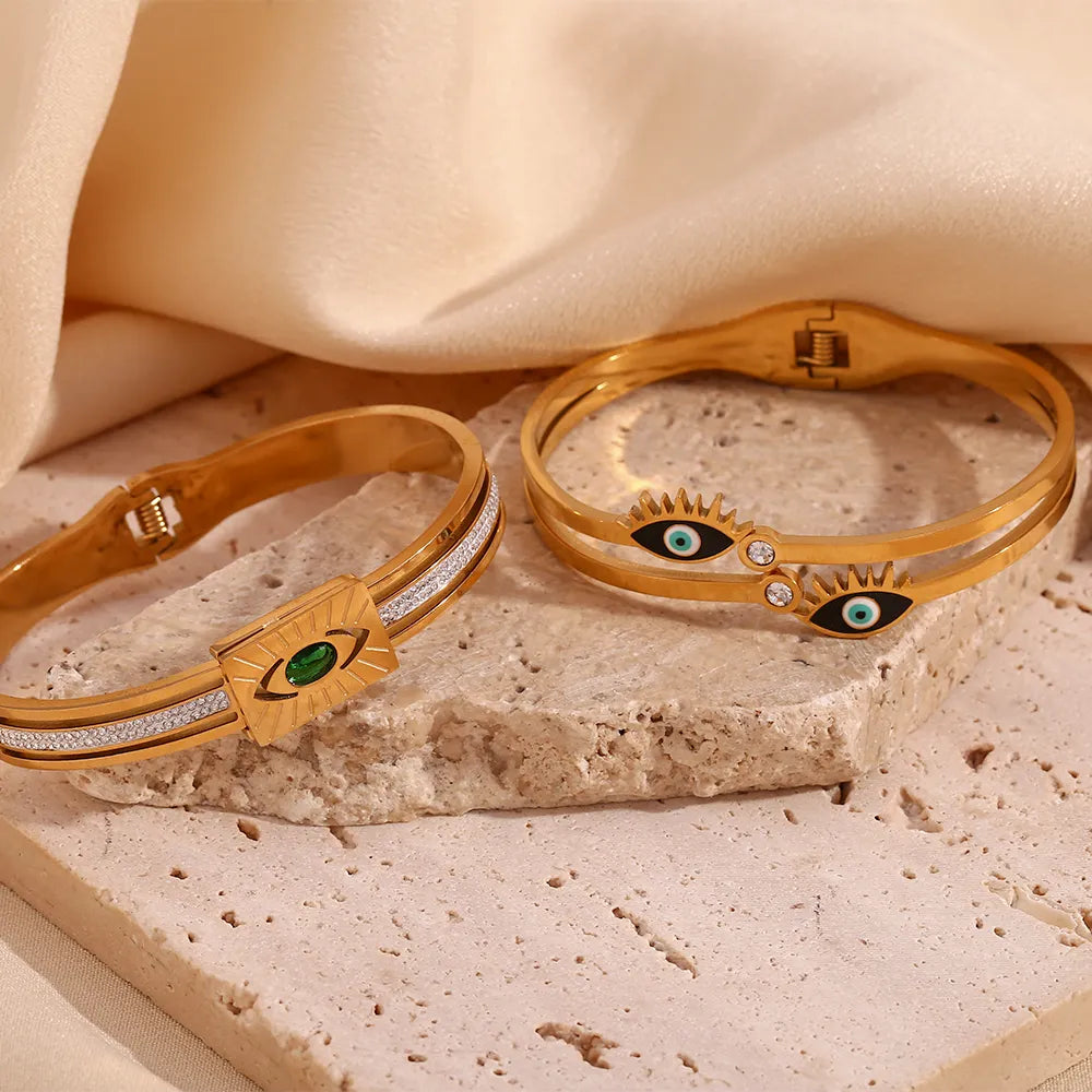 Black Oil Dripping Eyelash Eyes Spring Fastener Bracelet-Gold