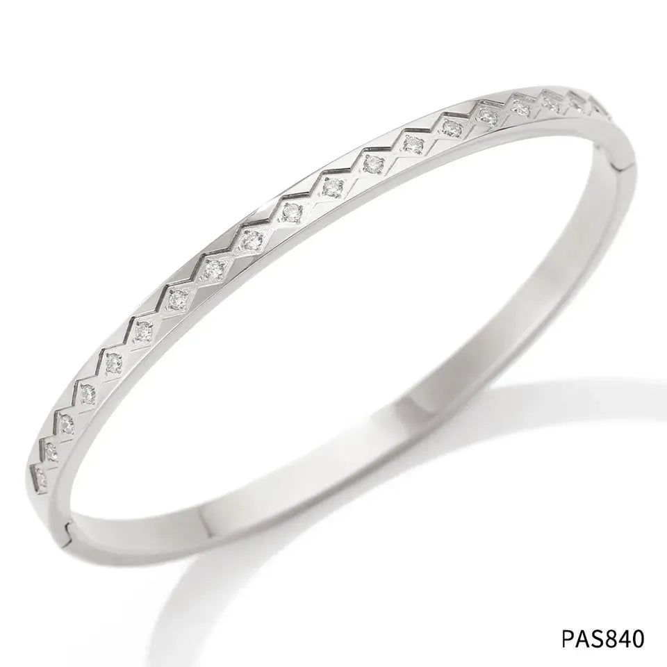 Pretty Diamonds Classic Style Geometric Stainless Steel Plating Inlay Zircon Bangle