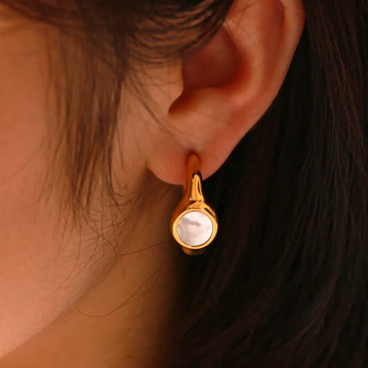 Black Gemmed 304 Stainless Steel Acrylic Shell 18K Gold Plated Ear Stud