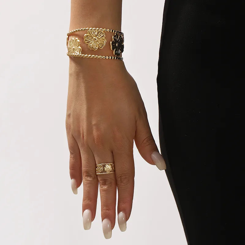 Flower Bangle Classic Style 304 Stainless Steel 18K Gold Plated Bangle