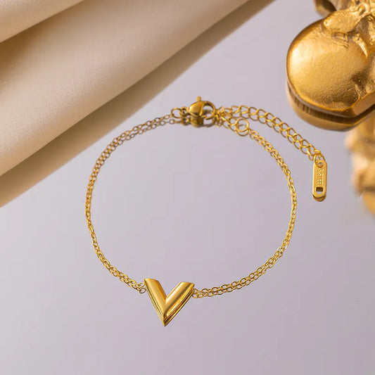 Titanium Steel Classic Style Plating V Shape Heart Bracelet