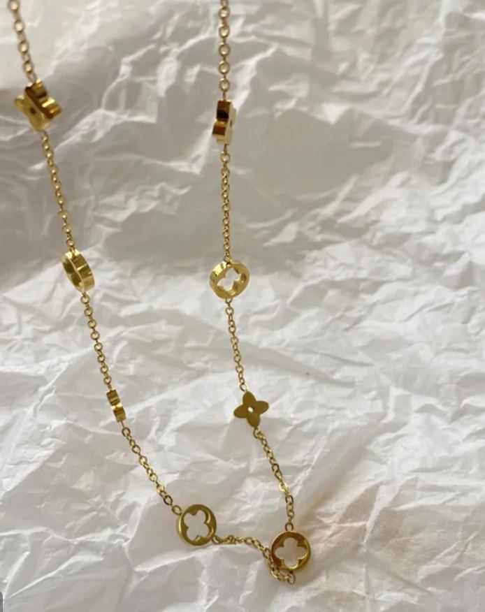 Lady Sweet Flower Titanium Steel Necklace