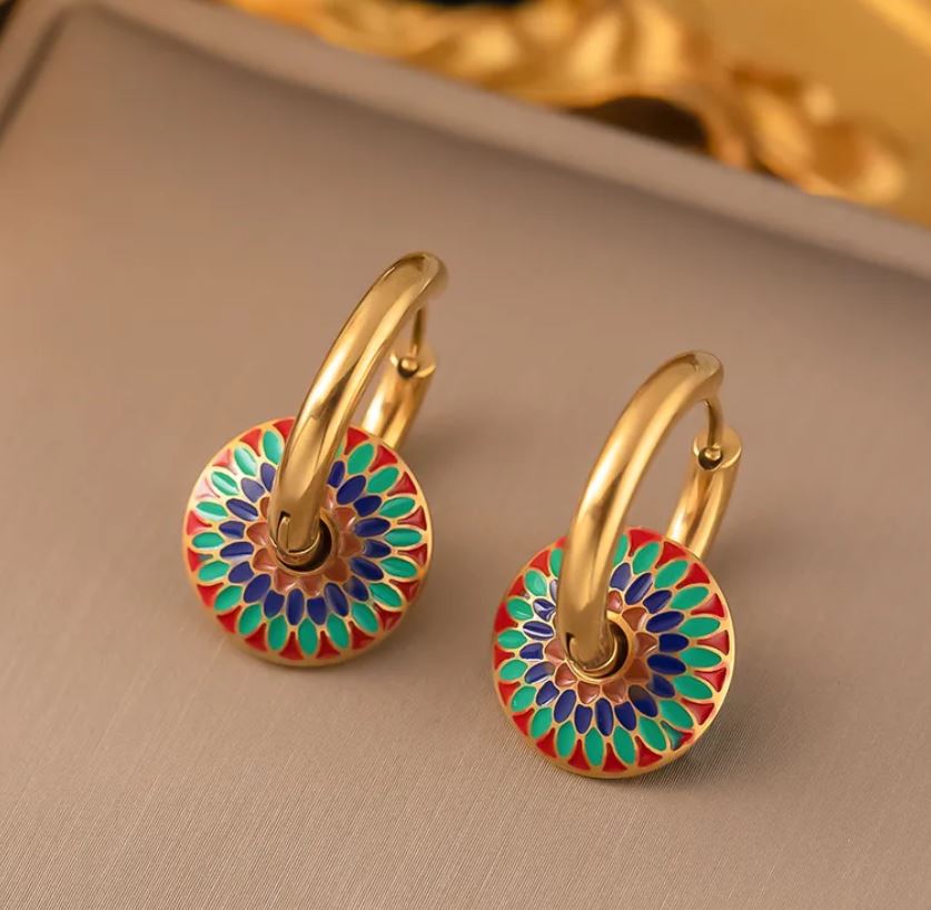 Retro Flower Titanium Steel Earrings & Necklace Set