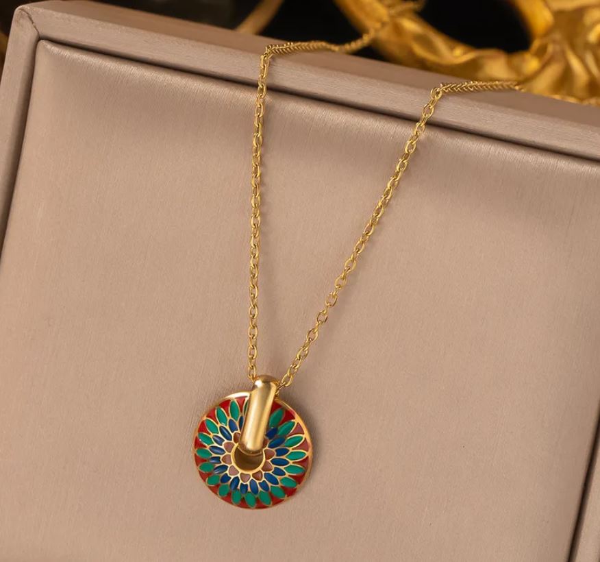 Retro Flower Titanium Steel Earrings & Necklace Set