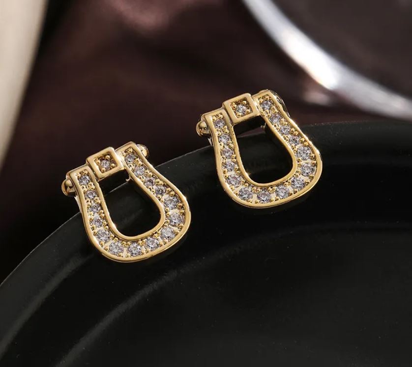 Horseshoe Pattern Plating Inlay Copper Zircon 18K Gold Plated Ear Studs