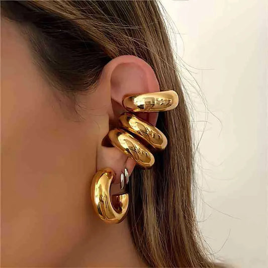 Bold Jewelry Pieces: Make a Striking Statement with Outright Apparel