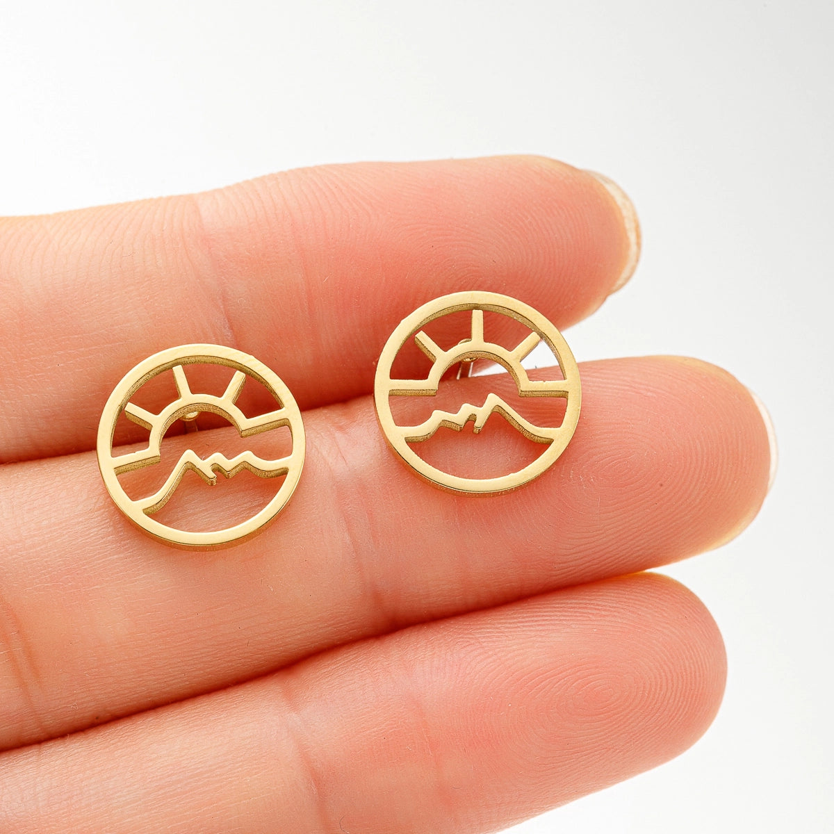 Sun Mountain Polishing Plating Stainless Steel 18k Gold Plated Ear Studs