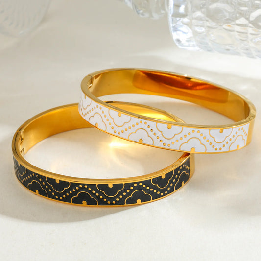 Clover Themed Black/White Broad 18K Gold Plated 304 Stainless Steel Bracelet