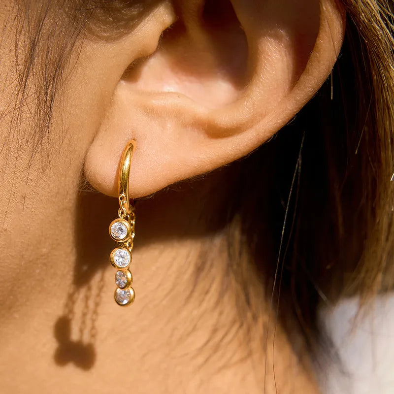 Pretty Chandelier Zirconia Inlay 18K Gold Plated 304 Stainless Steel Earring