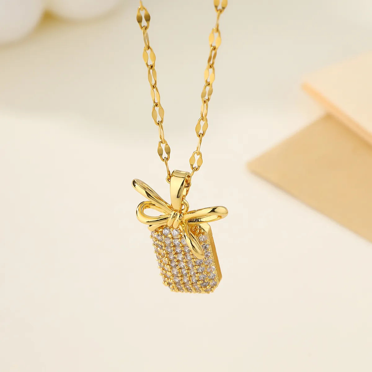 304 Stainless Steel 18K Gold Plated Plating Inlay Sun Flower Bow Knot Artificial Pearls Zircon Pendant Necklace