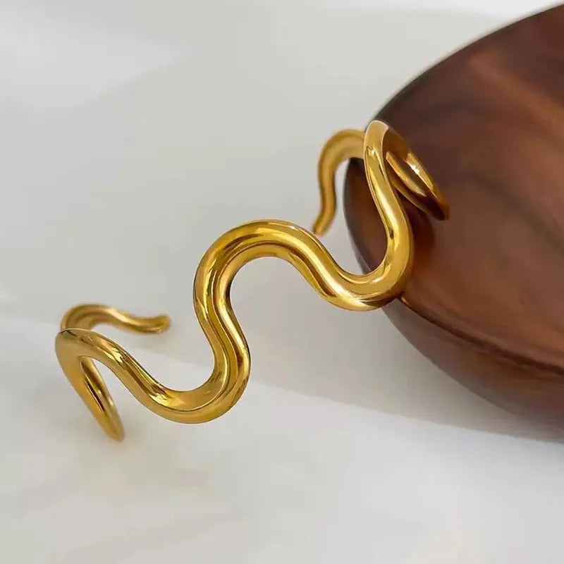 Wiggle Style Lines 304 Stainless Steel 18K Gold Plated Bangle