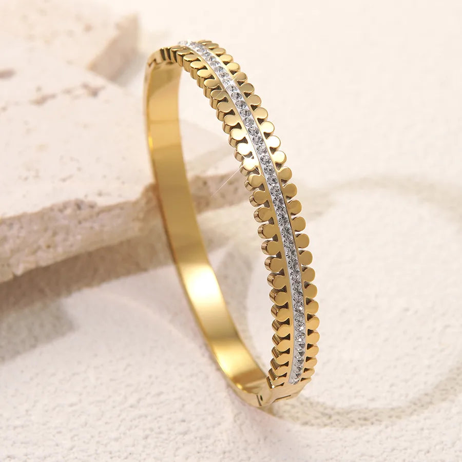 Minimalist 18K Gold Plated 304 Stainless Steel Flower Design Bracelet