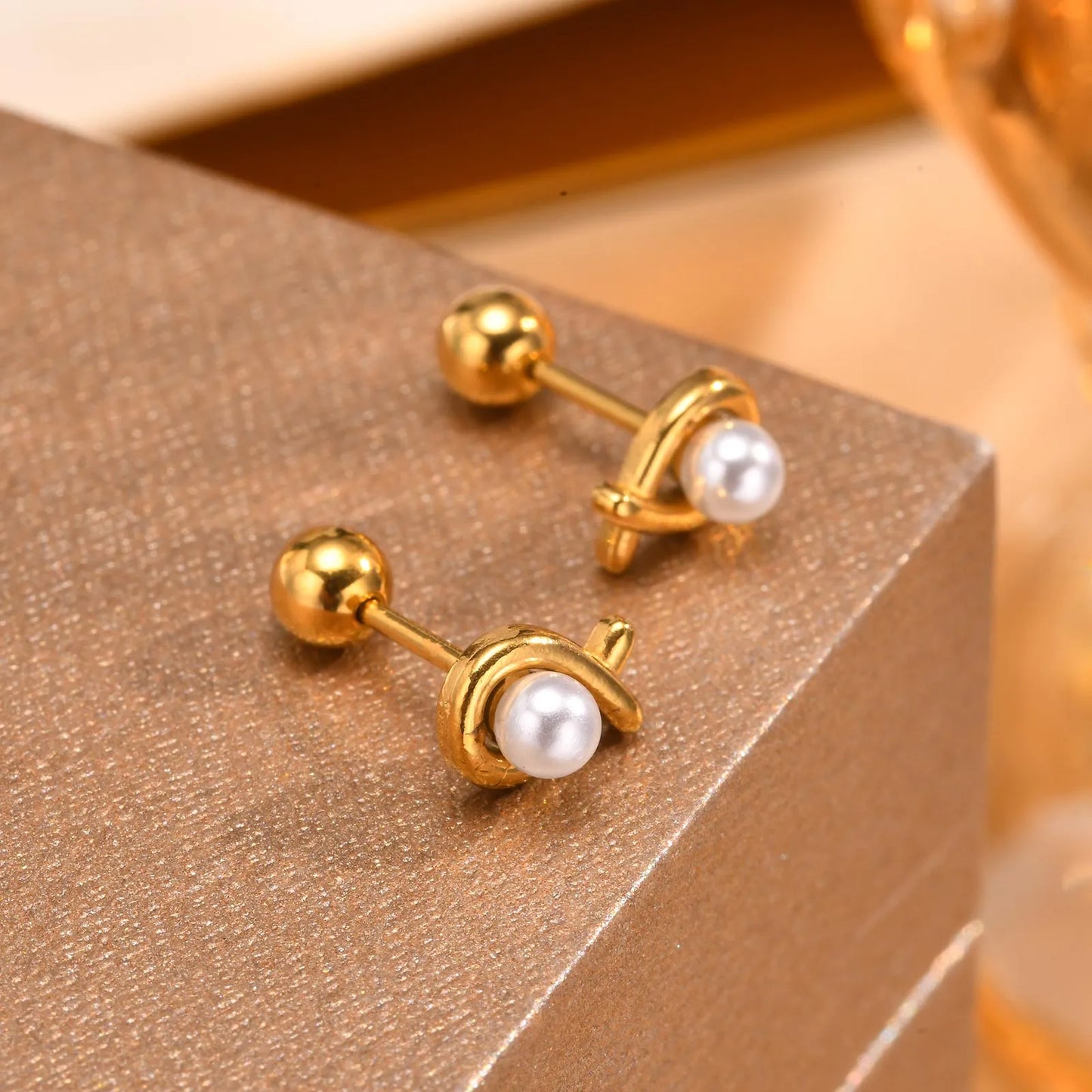 Fish Pearl 201 Stainless Steel Zircon 18K Gold Plated Ear Studs