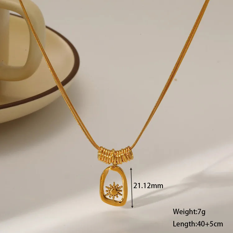 18K Gold Plated Sun Heart Flower 304 Stainless Steel Lobster Clasp Necklace