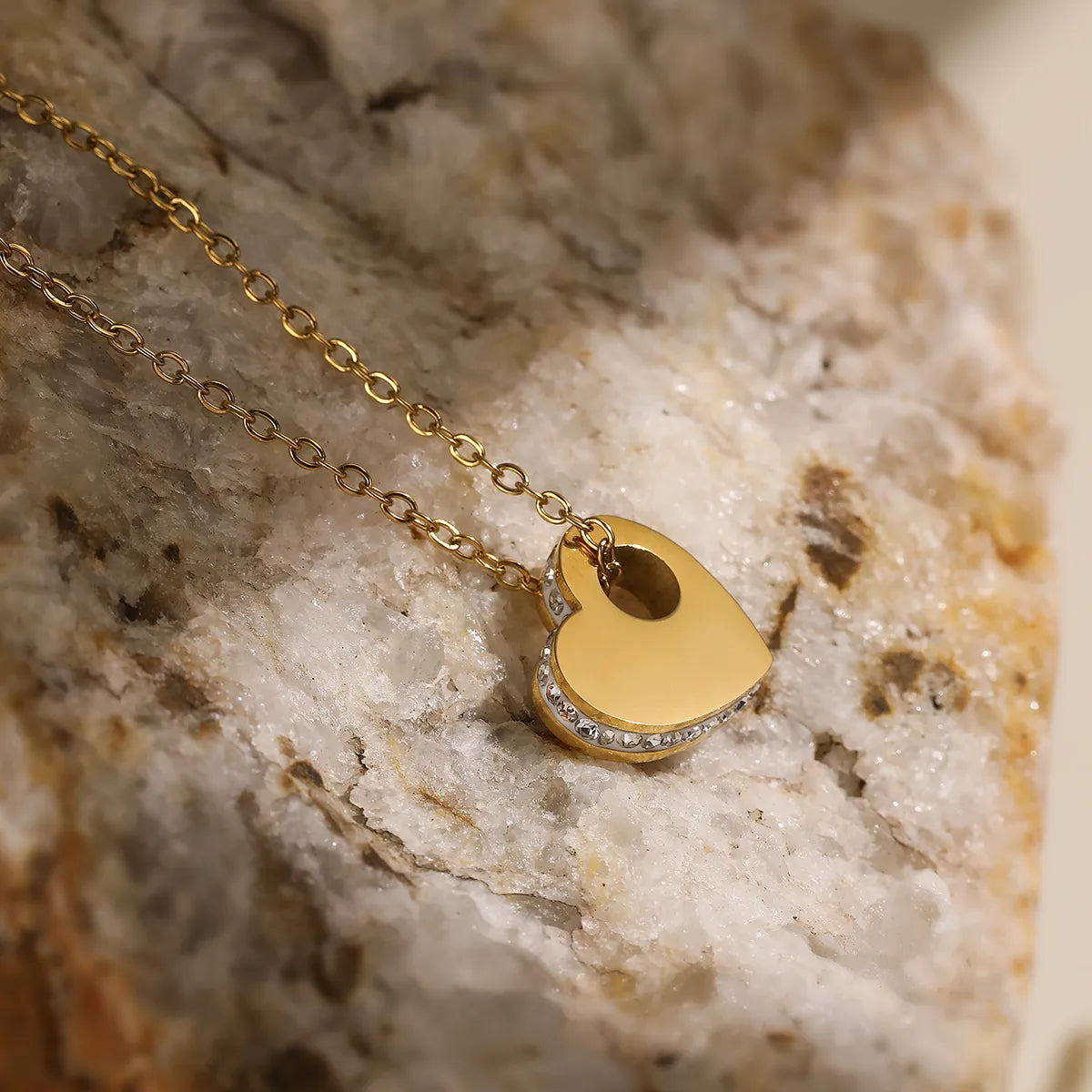 Luxury 18K Gold Plated Stainless Steel Zircon Heart Pendant Necklace