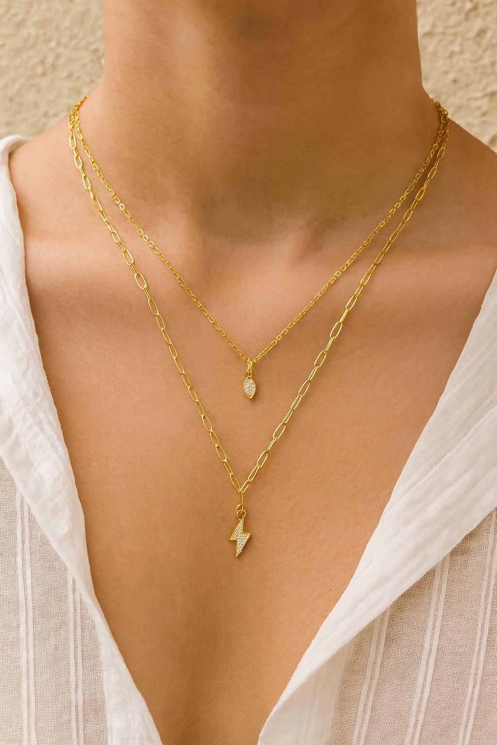 Luxurious 16K Gold Plated Stainless Steel Zirconia Lightning Pendant Necklace