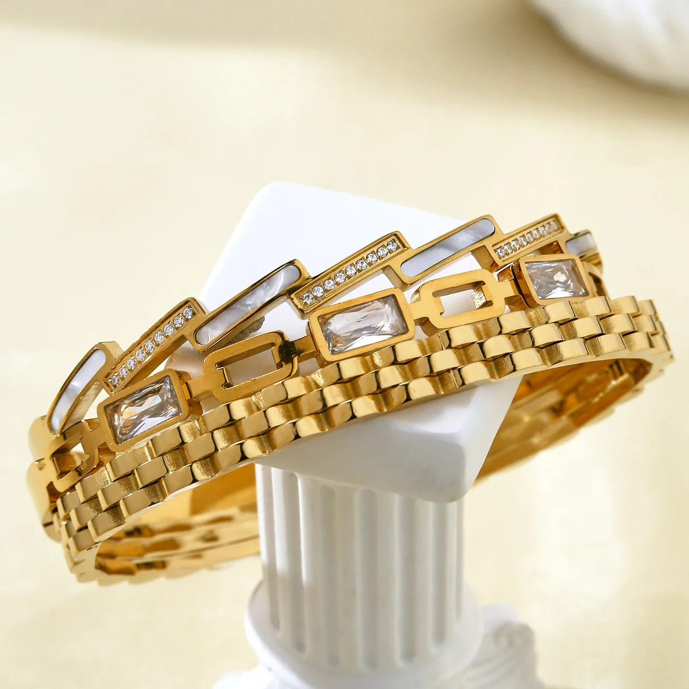 Elegant Stainless Steel 18K Gold Plated Geometric Zirconia Ladies Bracelet