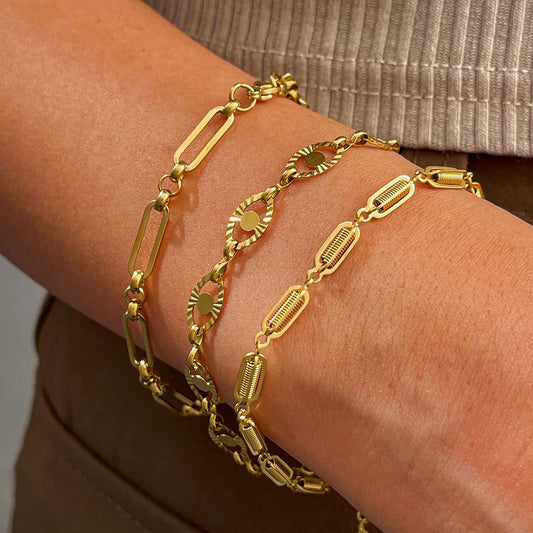 Luxury Style 18K Gold Plated Stainless Steel U-Shaped Hand Chain Bracelet