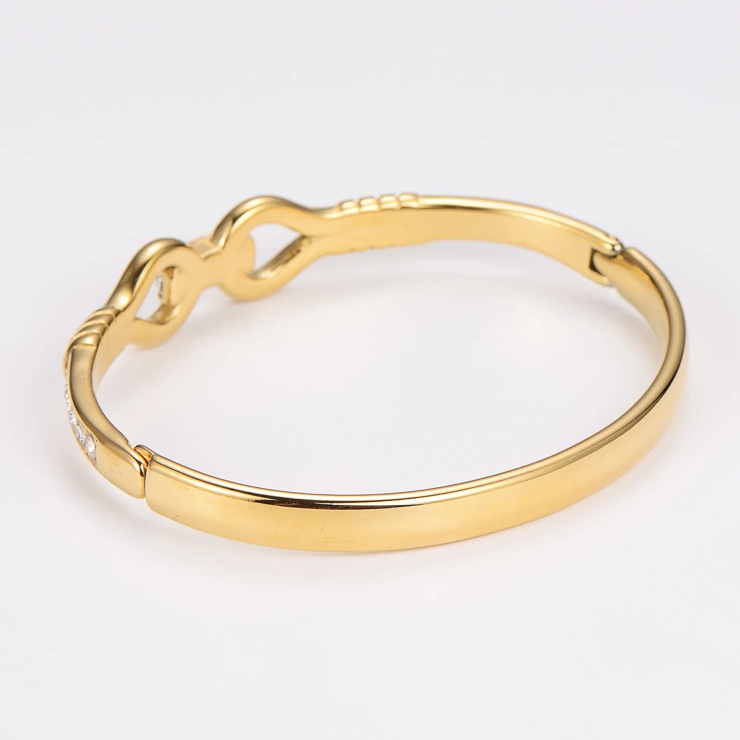 Connected 18K Gold Plated 304 Stainless Steel Bangle