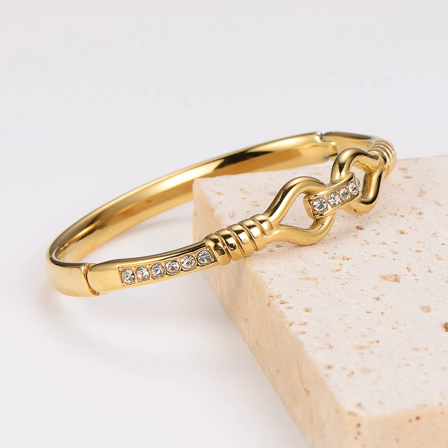 Connected 18K Gold Plated 304 Stainless Steel Bangle