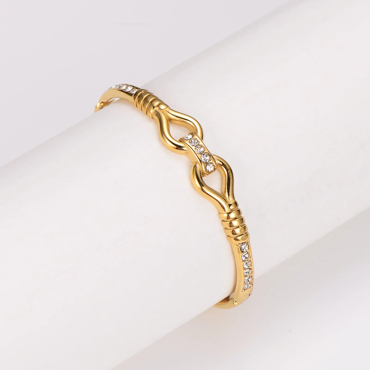 Connected 18K Gold Plated 304 Stainless Steel Bangle