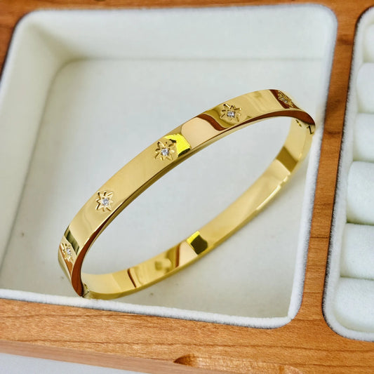 Vintage Eight Star Geometric 316L Stainless Steel Bangle