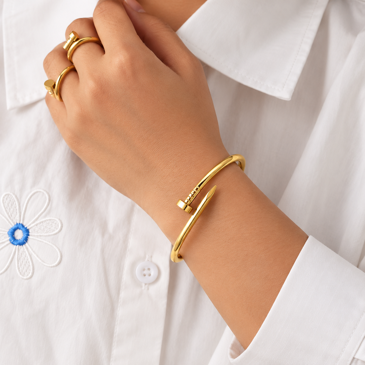 Golden Nail Head 18K Gold Plated 304 Stainless Steel Bracelet
