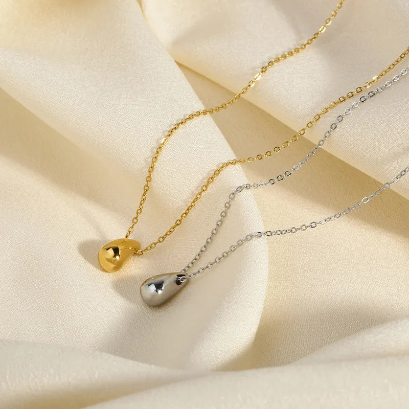 201 Stainless Steel 18K Gold Plated French Style Plating Three-dimensional Water Droplets Pendant Necklace