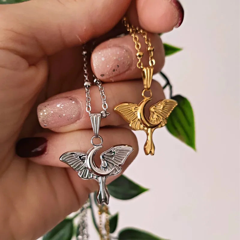 Moon Moth 304 Stainless Steel 18K Gold Plated Pendant Necklace Cable Chain