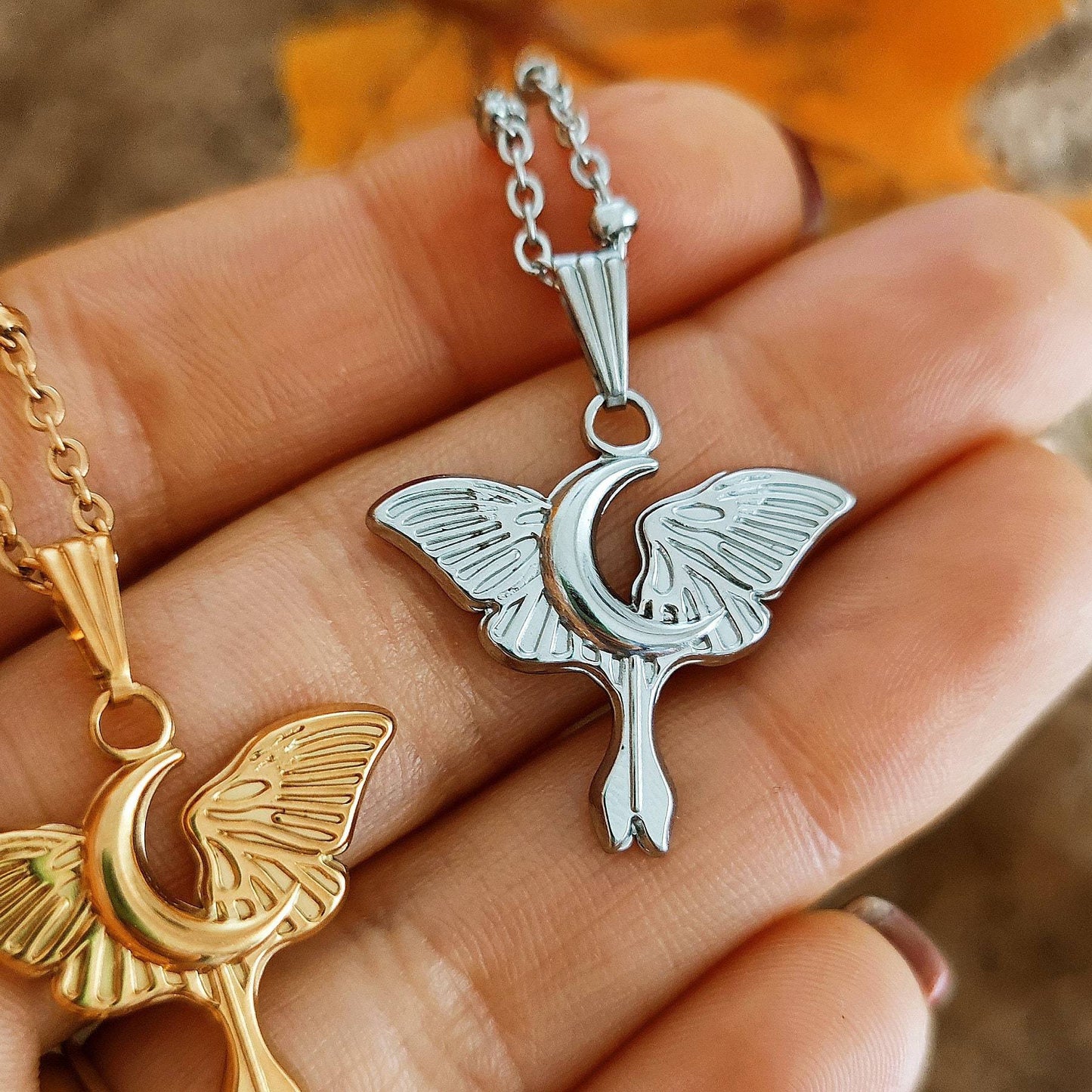Moon Moth 304 Stainless Steel 18K Gold Plated Pendant Necklace Cable Chain
