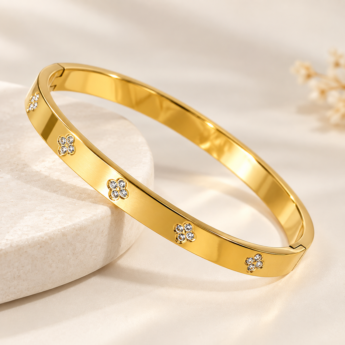 Clover Zircon 18K Gold Plated 304 Stainless Steel Bracelet