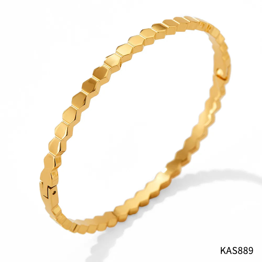 Oval End 304 Stainless Steel 16K Gold Plated Bangle