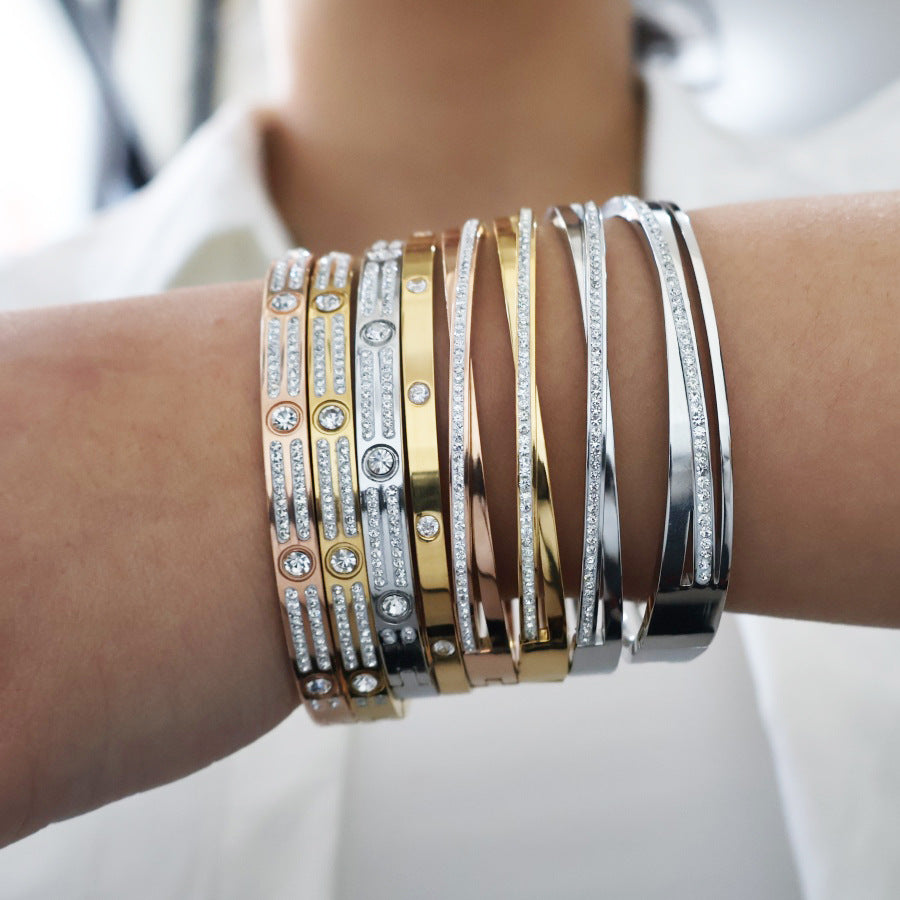 Retro Classic Style Geometric 304 Stainless Steel 18K Gold Plated Diamond Bangle