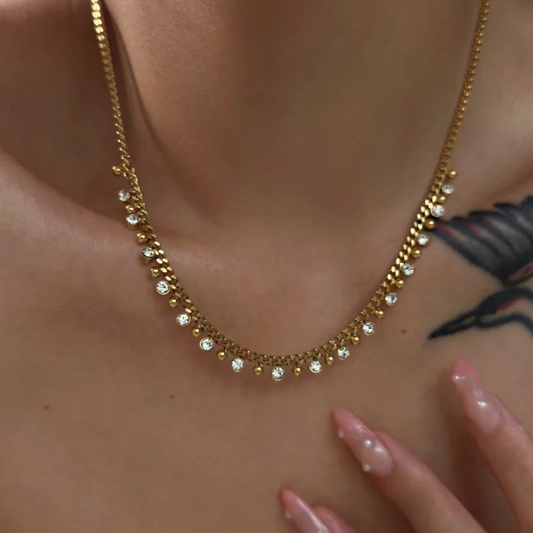 Exquisite Stainless Steel 18K Gold Plated Zirconia Embedded Necklace